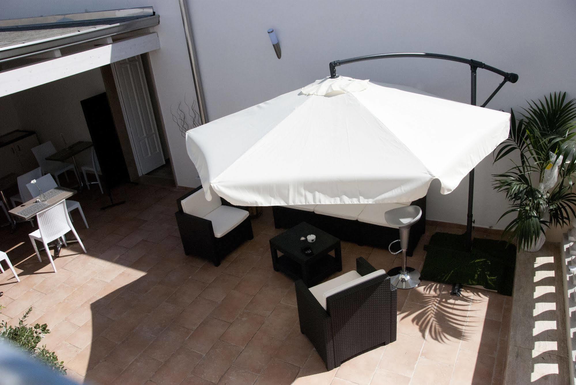 Bed and Breakfast Il Corso Porto Cesareo Exterior foto